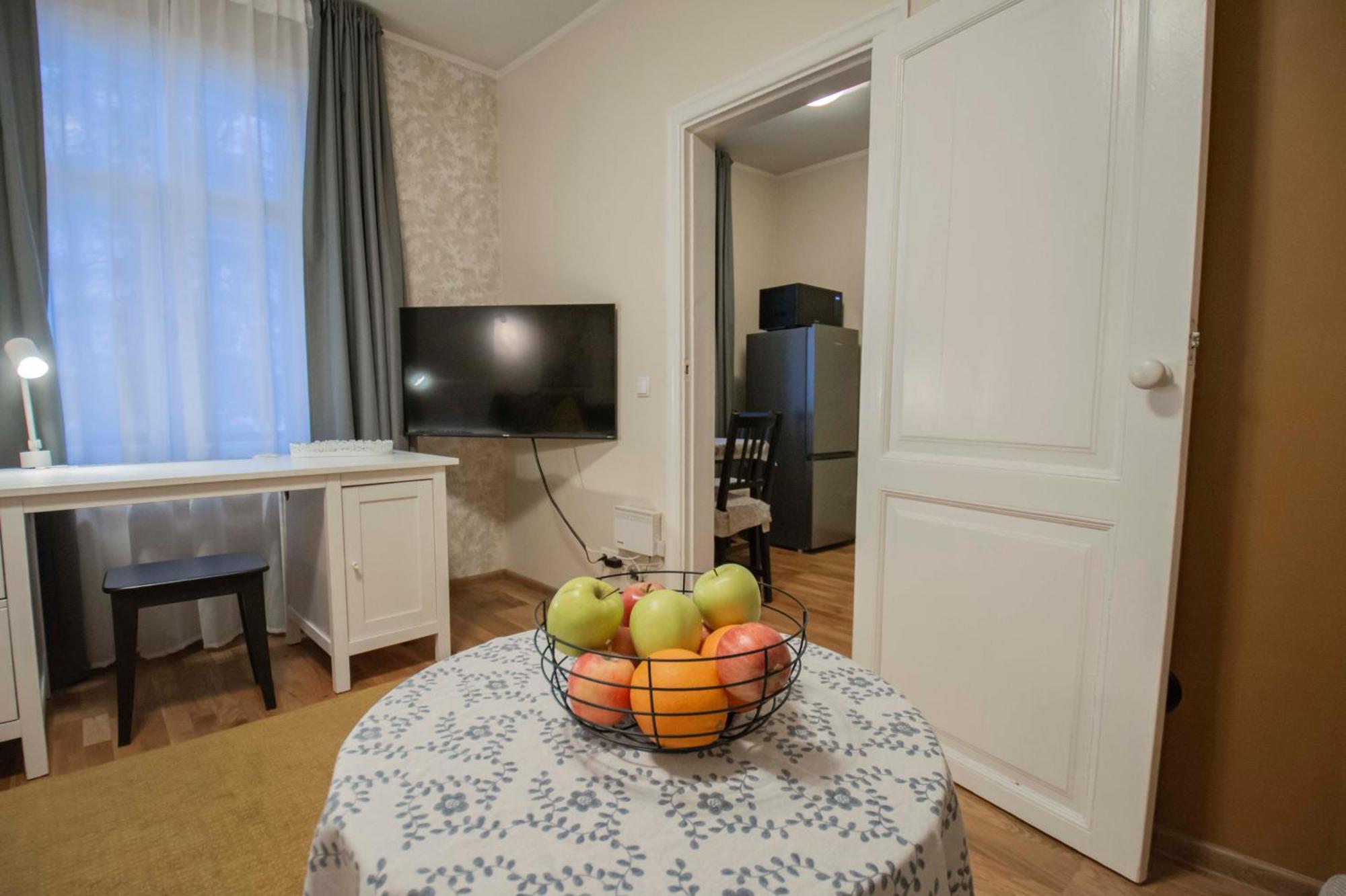 Karlovaidyll 7 - Homey Apartment With Free Parking! Тарту Экстерьер фото