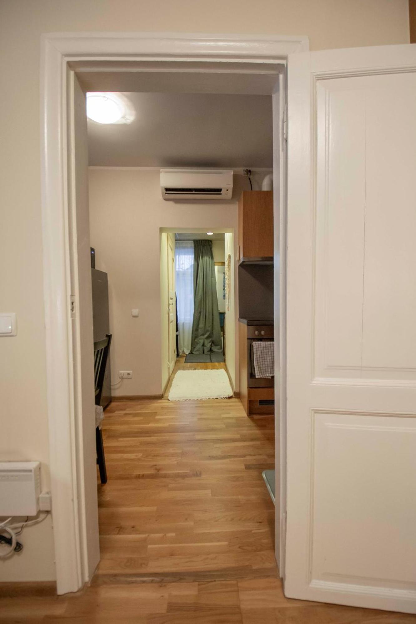Karlovaidyll 7 - Homey Apartment With Free Parking! Тарту Экстерьер фото